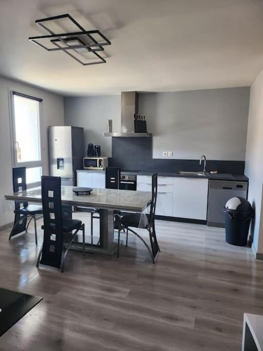 Appartement Sandonato Clermont-l'Herault Exterior foto